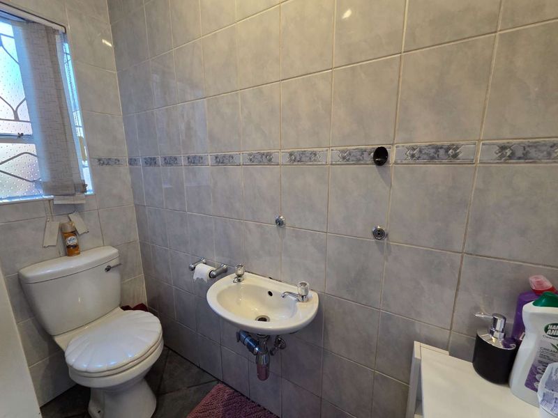 Your Perfect Duplex Starts Here - Photo 8
