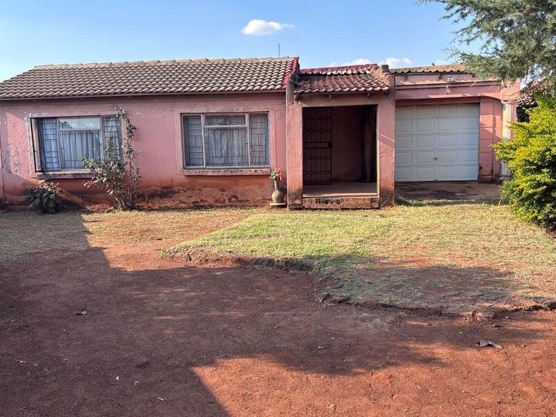 BARGAIN HOME - Photo 1
