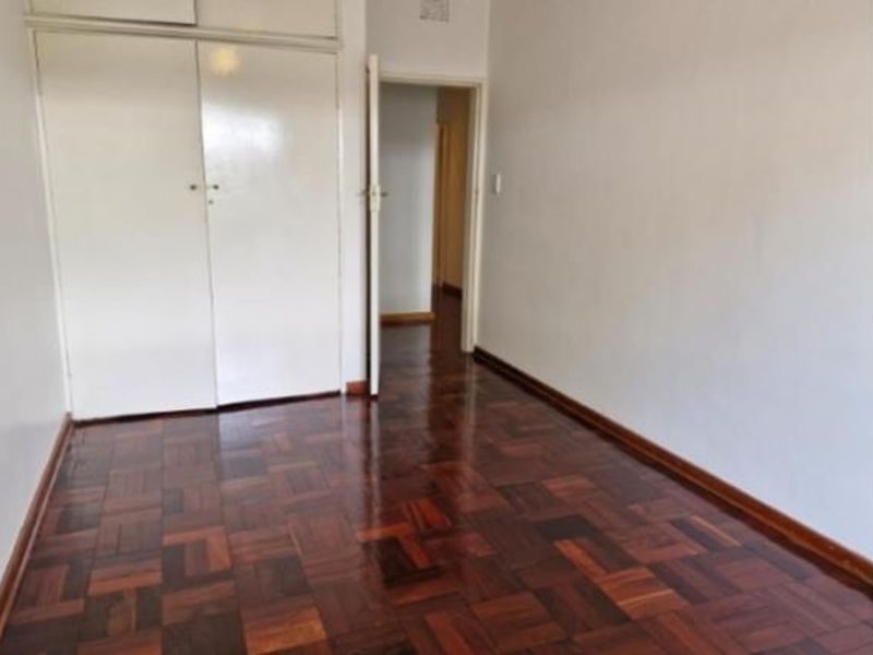 Renovated 3 Bedroom Apartment For Sale - Photo 5