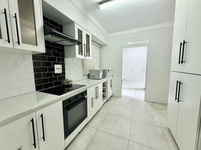 3 bedroom Townhouse for sale in Vryheid - Photo 1