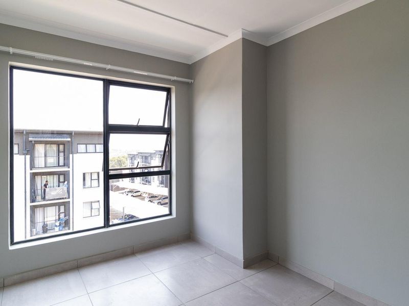 Experience Ferndale’s Exclusive 2 Bedroom Apartments - Photo 8