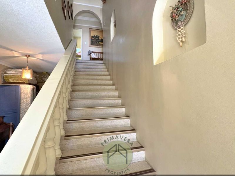 4 Bedroom Double-Storey House With 5 Flats For Sale in Hage Heights, Swakopmund - Photo 6