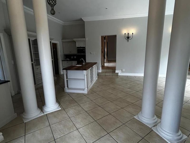 Where Comfort Meets Corporate Living - Photo 9