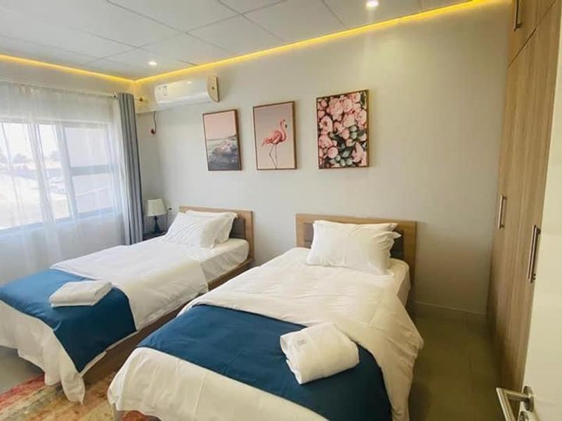Hotel for sale - Walvis Bay centre - Photo 3