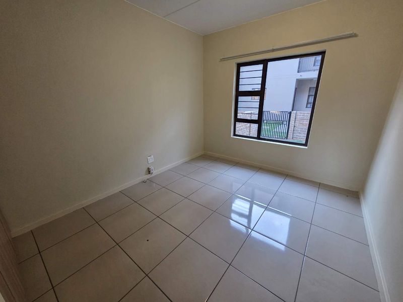 2-Bedroom Garden Unit - Photo 7