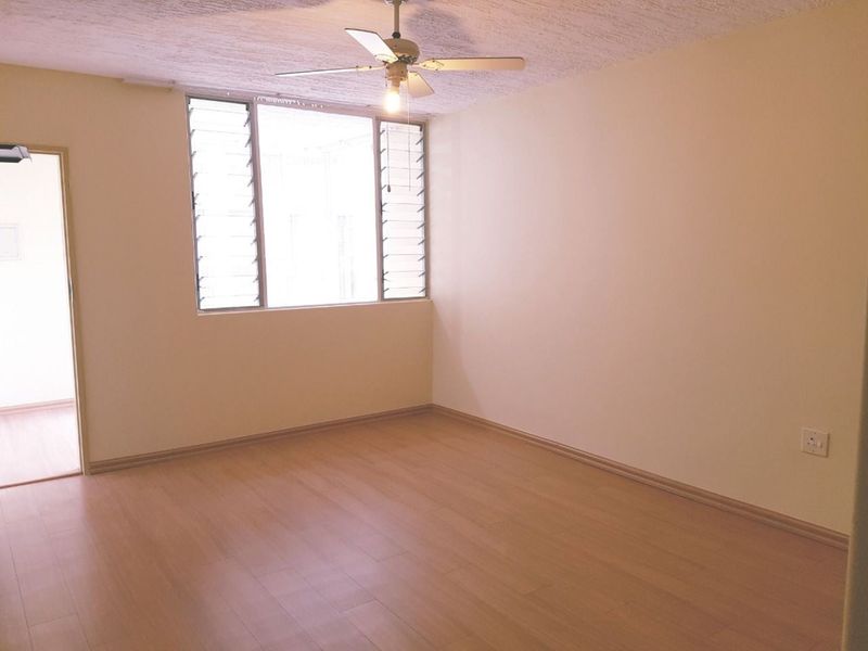 Live in Silverton's Heart: Spacious 2.5 Bed Apartment Awaits! - Photo 8