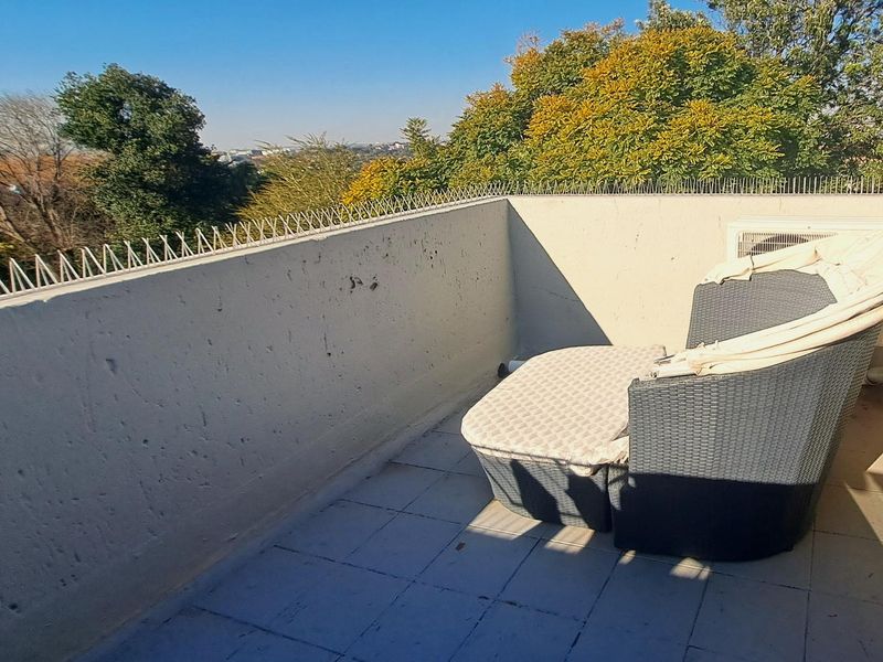 1 Bedroom Apartment with two patios for Sale Including Furniture - Photo 8