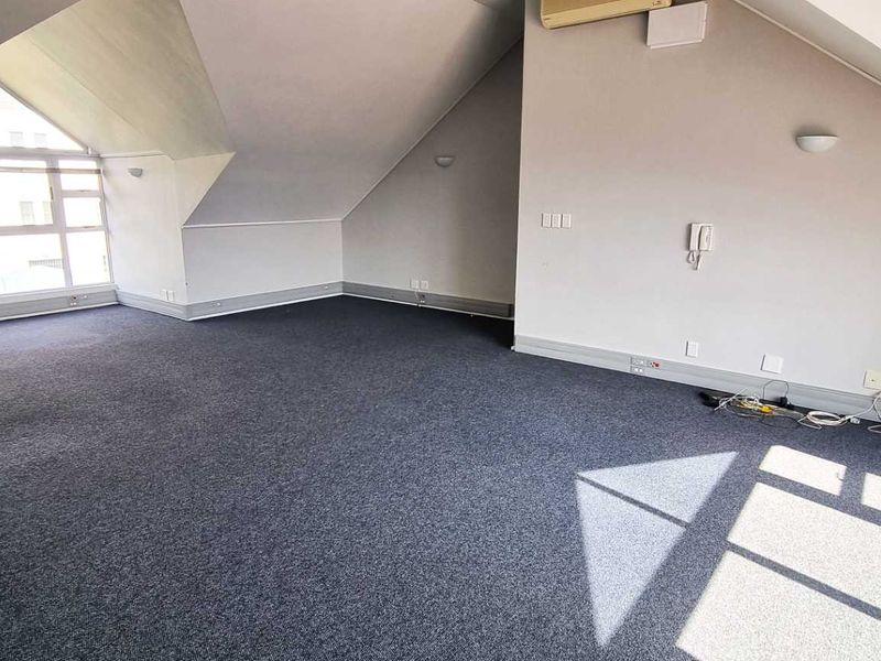 Loft Office in Neat Condition - Photo 4