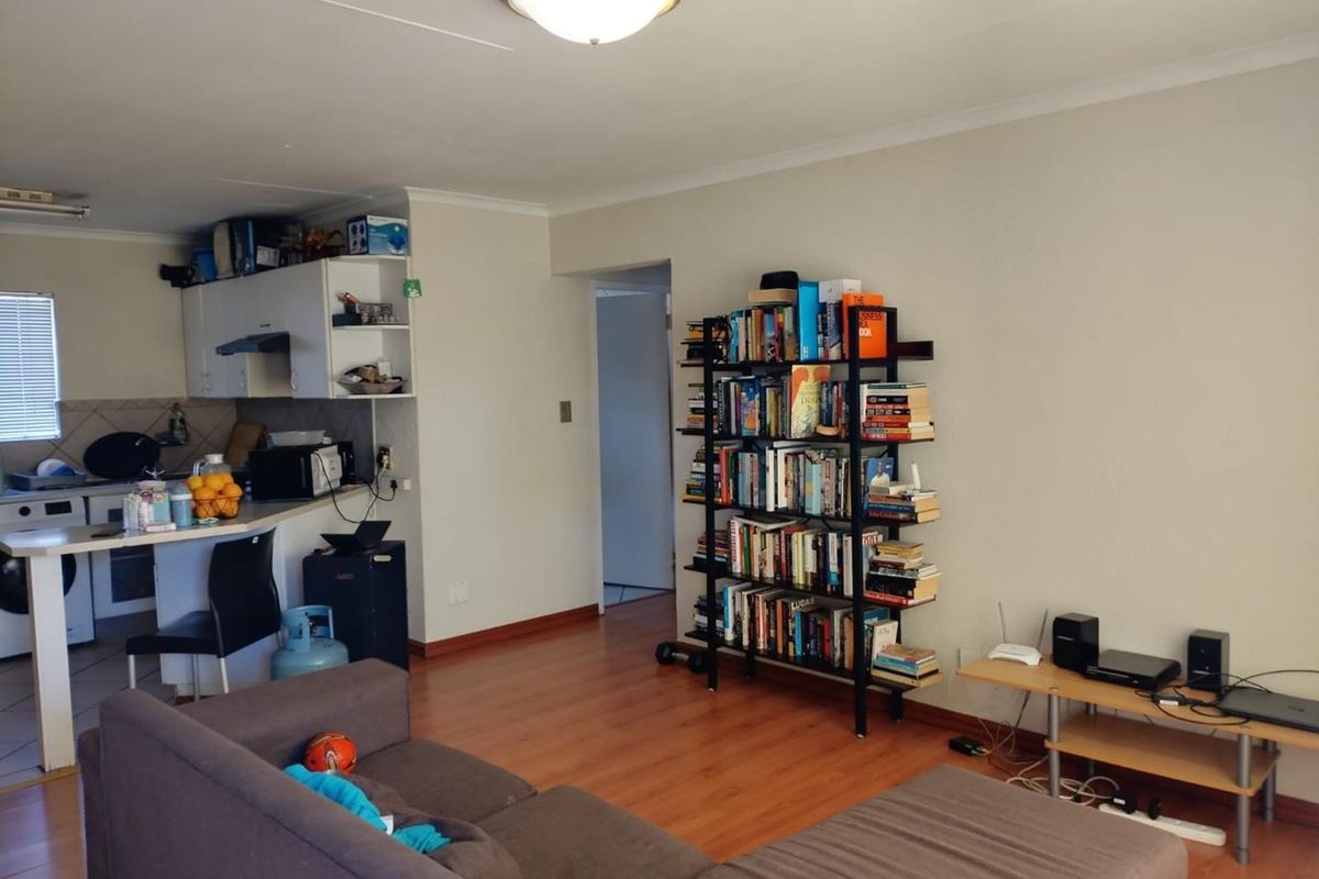 UTILITIES INCLUDED | Spacious 2-Bedroom First-Floor Unit - Photo 4