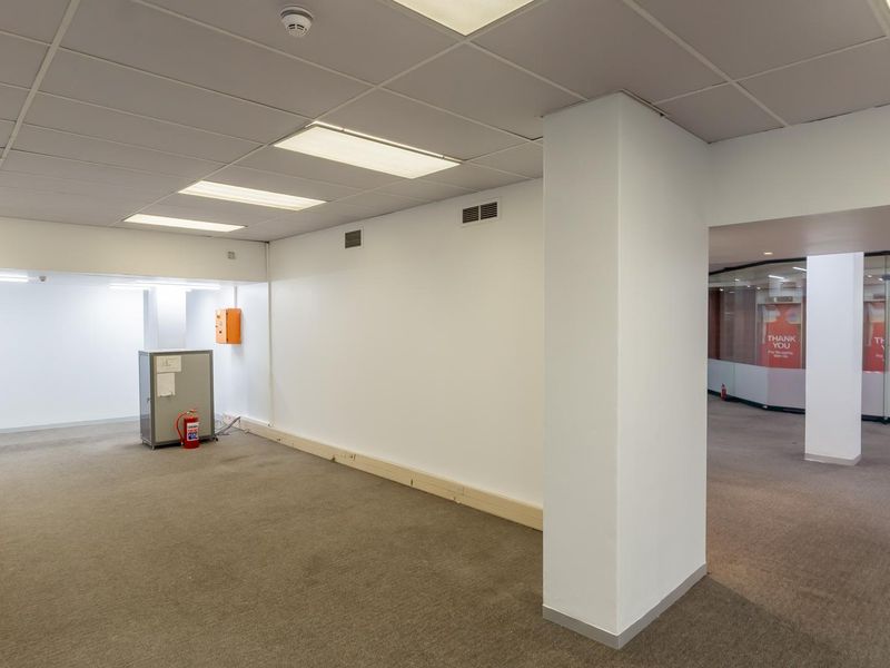 Commercial Property to Rent in Blackheath - Photo 8