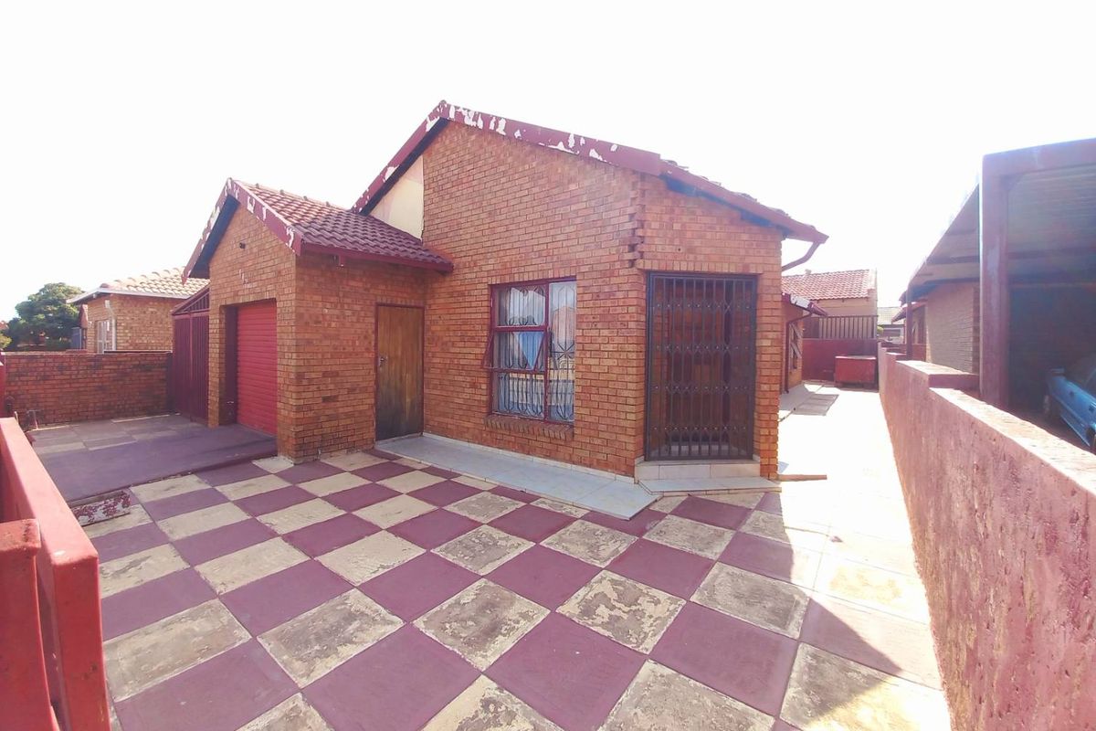 Three bedrooms house for sale in Block WW - Photo 2