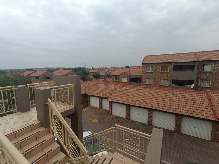 Property #2165576, Apartment Pending Sale in Eco Park