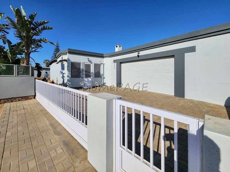 Ext 3, Henties B ay:  Well Priced, Newly Renovated 4 Bedr Home for Sale - Photo 2