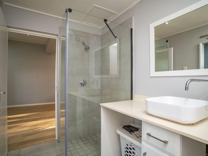 Modern Apartment Living in the Heart of Hillcrest Central - Photo 10