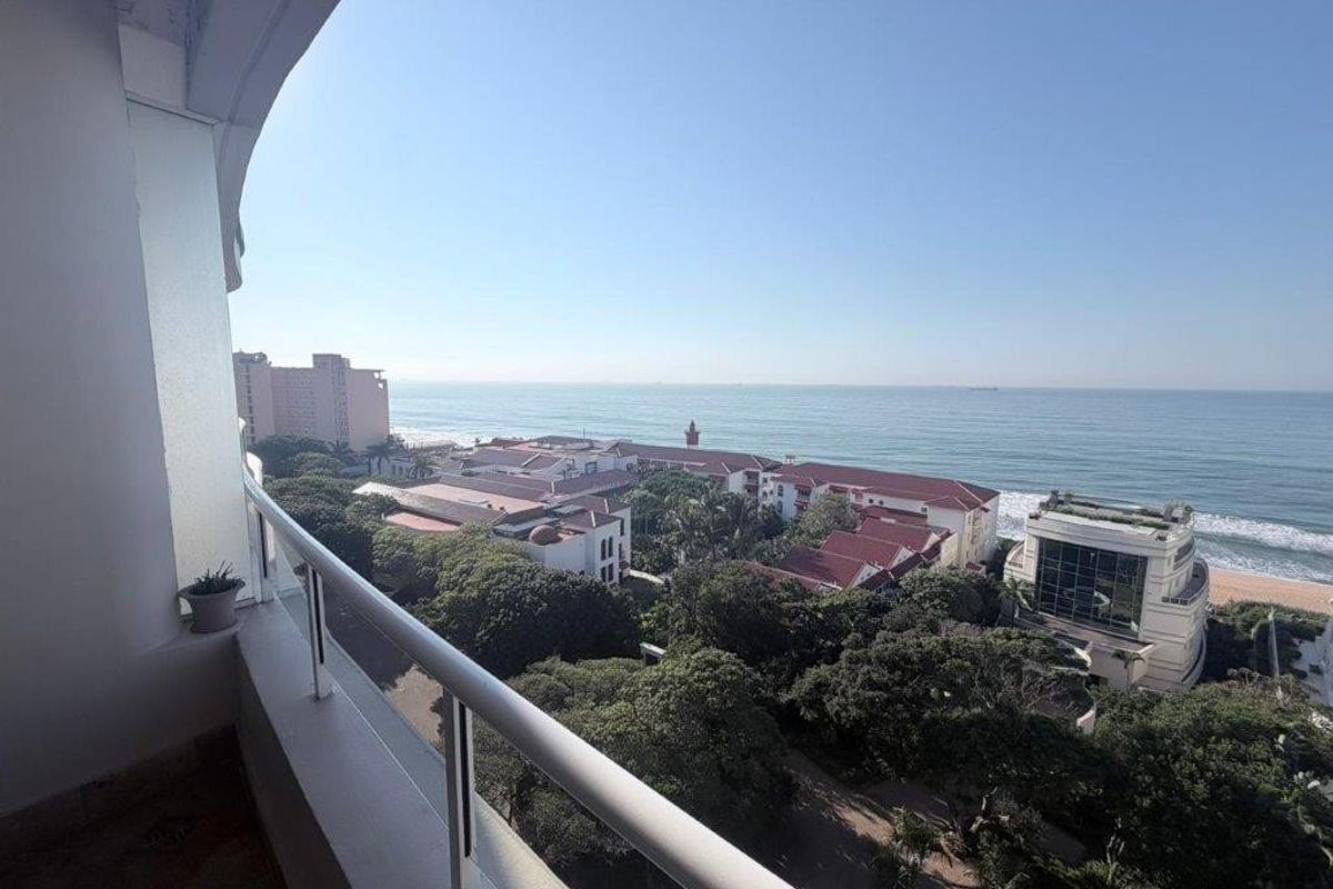 Stunning, furnished beachfront rental - Photo 3