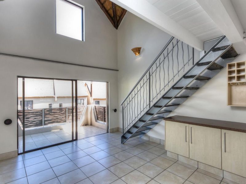 Modern loft living in a bushbaby reserve estate - Photo 5