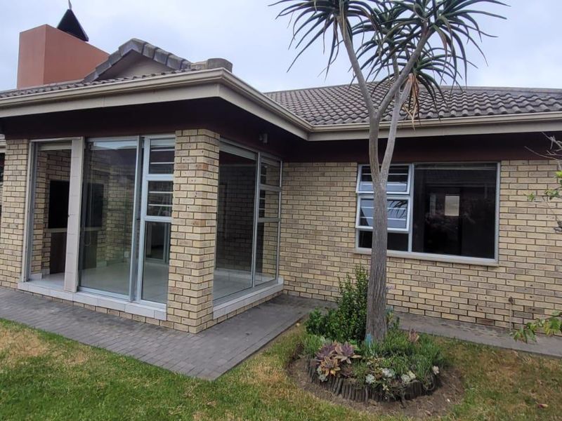 Urban Village George 3 Bedroom House For Sale - Photo 4