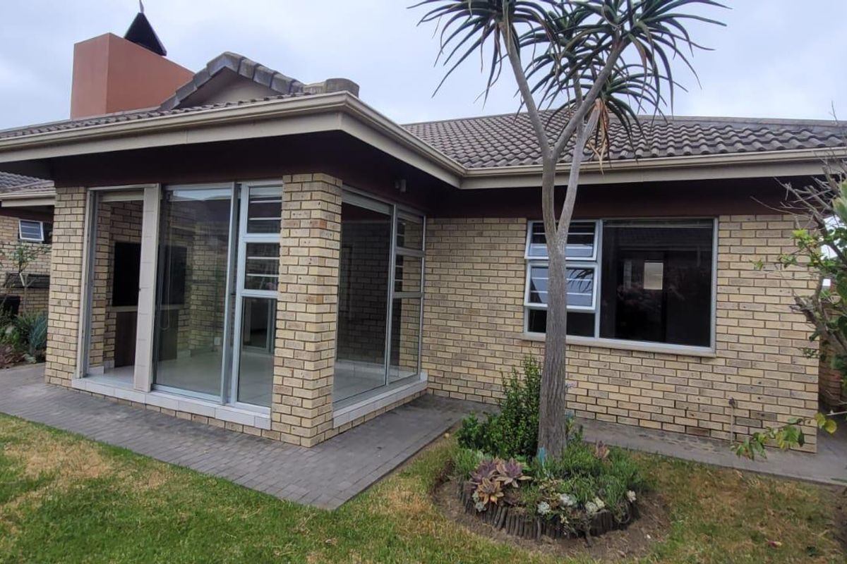 Urban Village George 3 Bedroom House For Sale - Photo 4