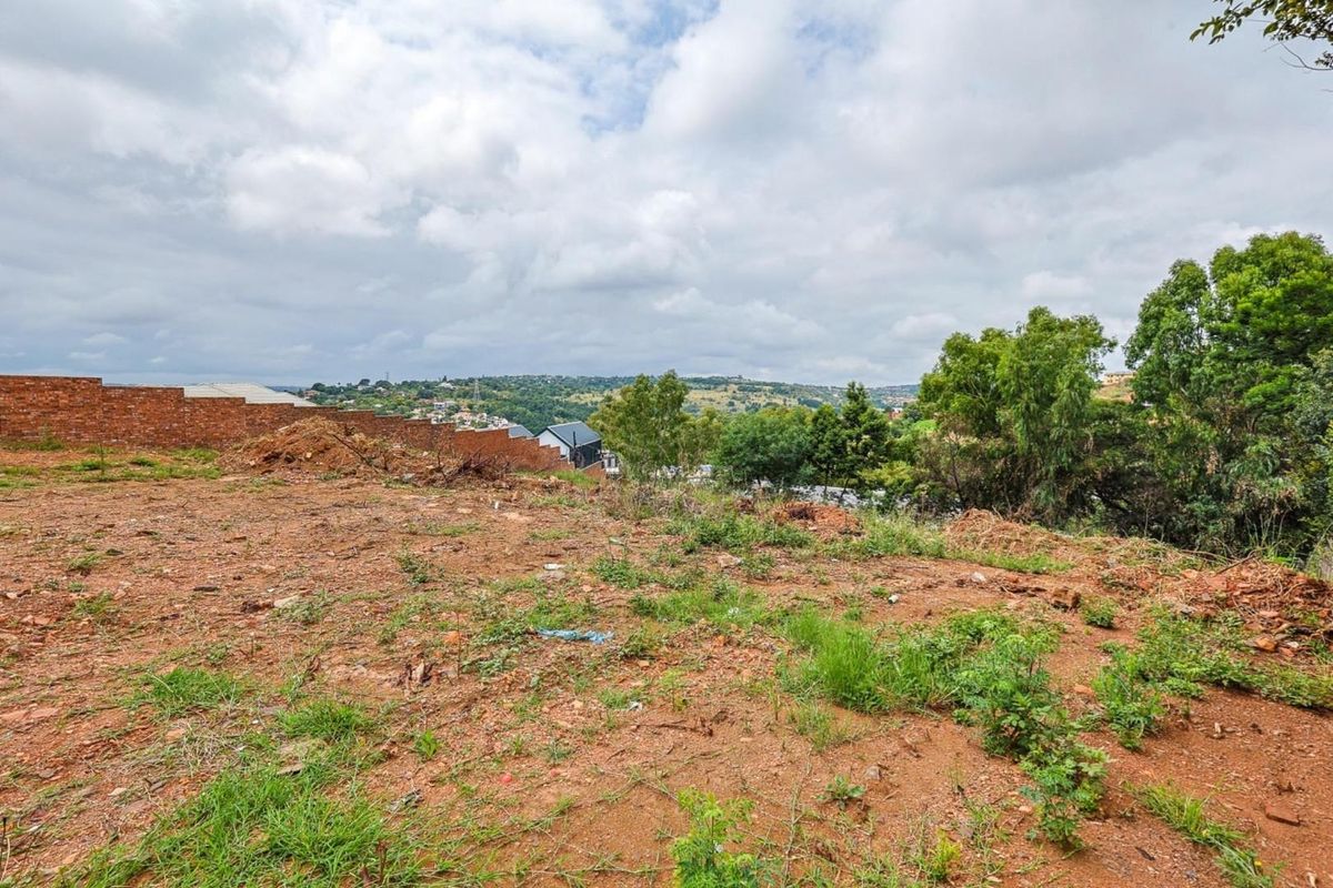 **Prime Vacant Land for Sale in Waterkloof Heights – 1792 m2** - Photo 5