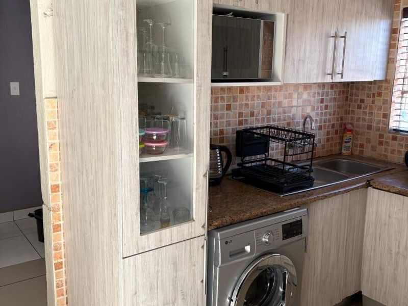3 bedroom House - Photo 2