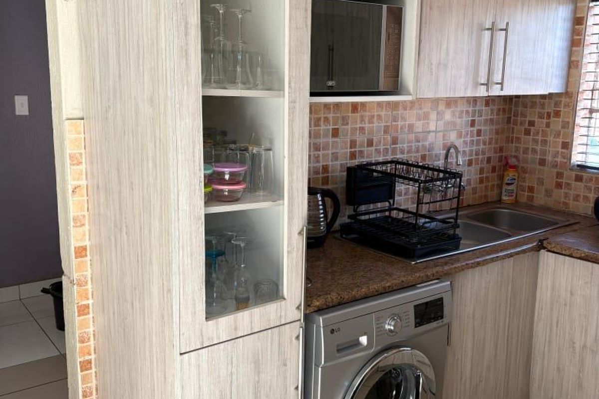 3 bedroom House - Photo 2