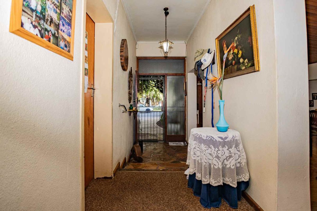 Much loved family home in the sought after area of Oostersee - Photo 5