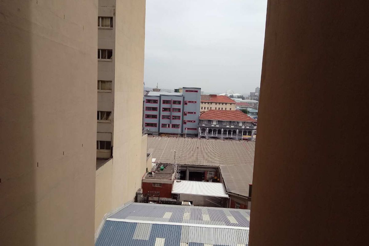 FIXER UPPER UNIT FOR SALE IN DURBAN CENTRAL! - Photo 3