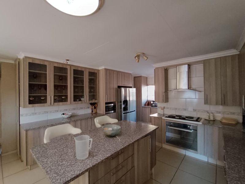 AMBERFIELD - CENTURION - 3 BEDROOM HOUSE - Photo 4