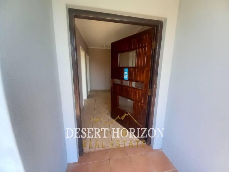 Swakopmund, Vineta | 3 Bedroom House For Sale with 2 Flats - Photo 6