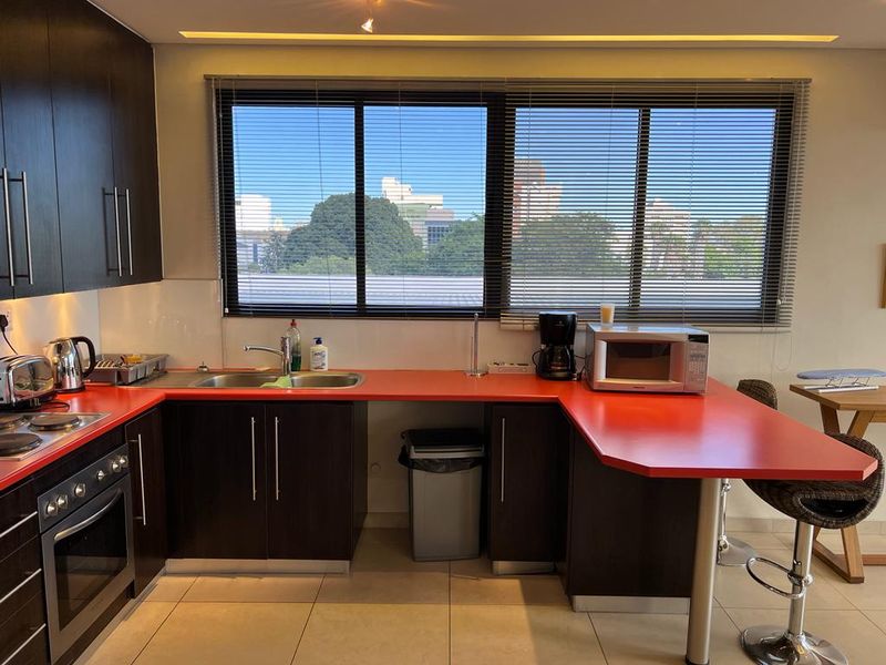 Fully furnished Apartment close to CBD Windhoek - Photo 2