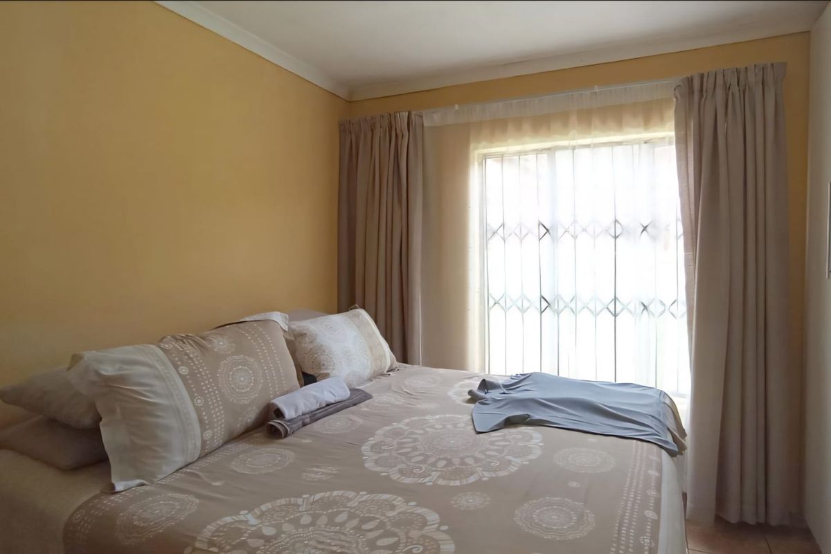 2 Bedroom House for Sale in Soshanguve Ext6 - Photo 5