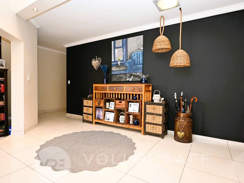 Four Bedroom Double-Storey House for Sale in Swakopmund Ext 15 - Photo 7