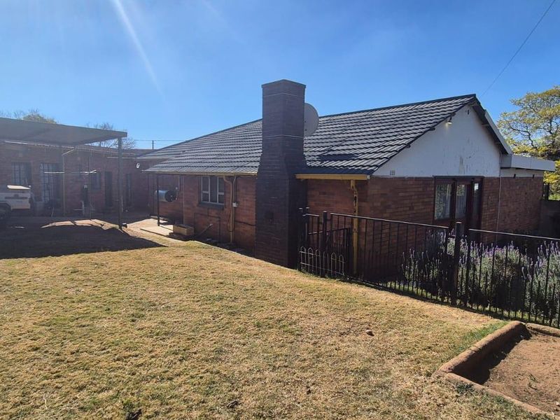 Spacious Family Home for Sale - Photo 3