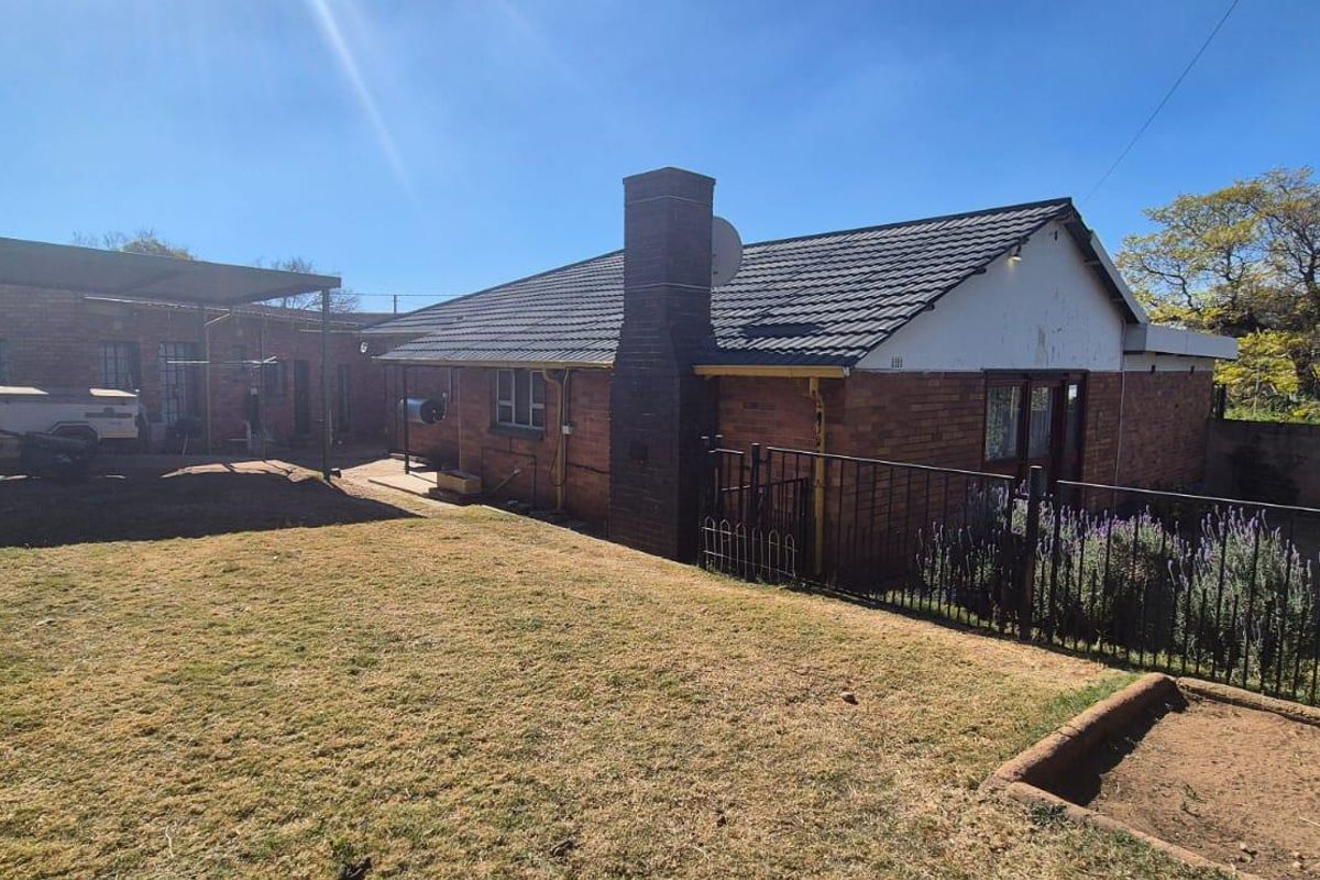 Spacious Family Home for Sale - Photo 3