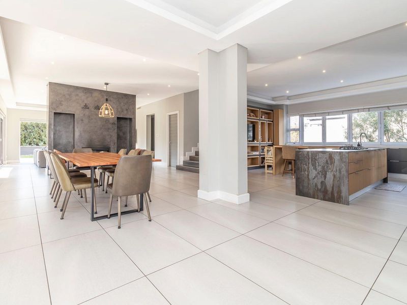 Contemporary Elegance with Exceptional Family Living in Waterfall Country Estate - Photo 8