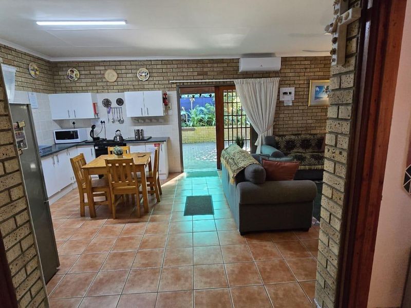 Stunning 3-Bedroom, 2-Bathroom Face Brick Property for Sale - Photo 5