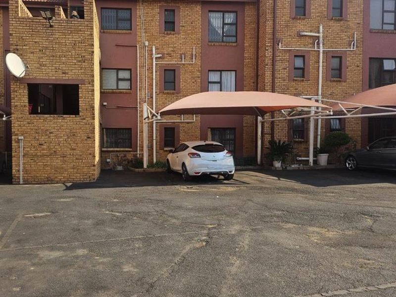 Contemporary Comfort with Scenic Views & Solar Backup in Brackendowns - Photo 4