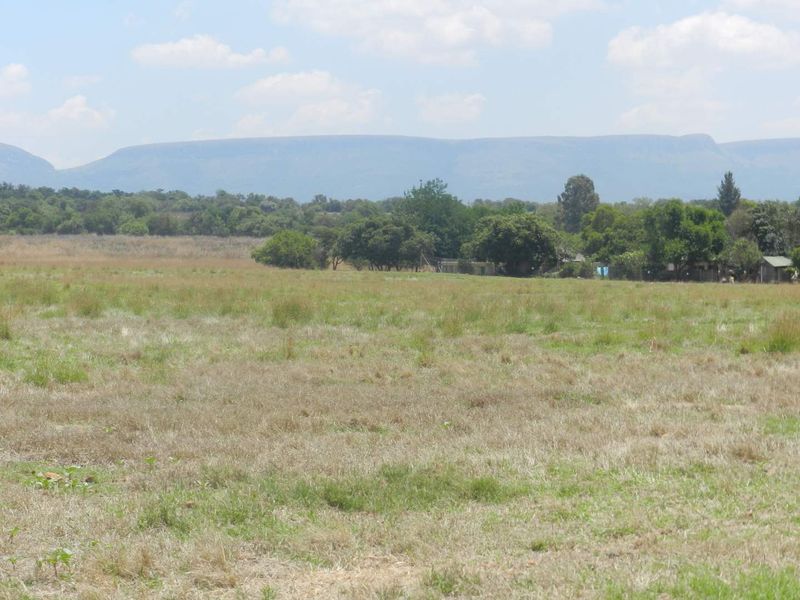 Exceptional 44-Hectare Agricultural Farm for Sale – Hekpoort (Farm 268 & 309) - Photo 5