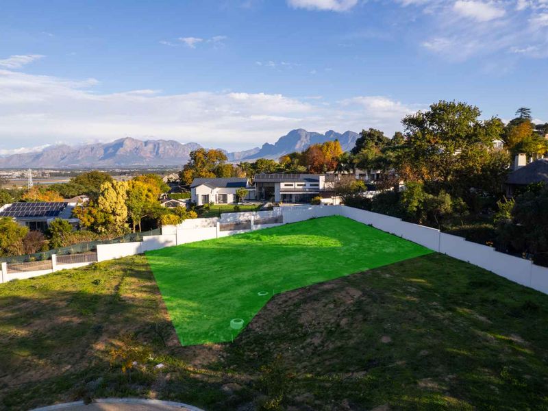 Build your Dream Home on a Premium Corner Stand in Laborie et Picardie Estate, One of Paarl's Best-located Estates - Photo 2