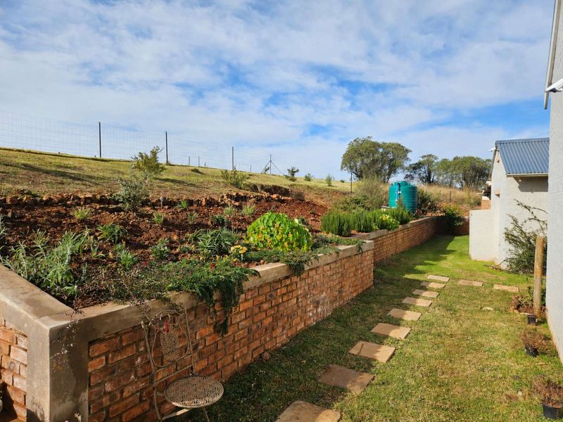 Architectural Off-Grid Riverfront Retreat in Engeleni Estate, Kamberg, Mooi River - Photo 5