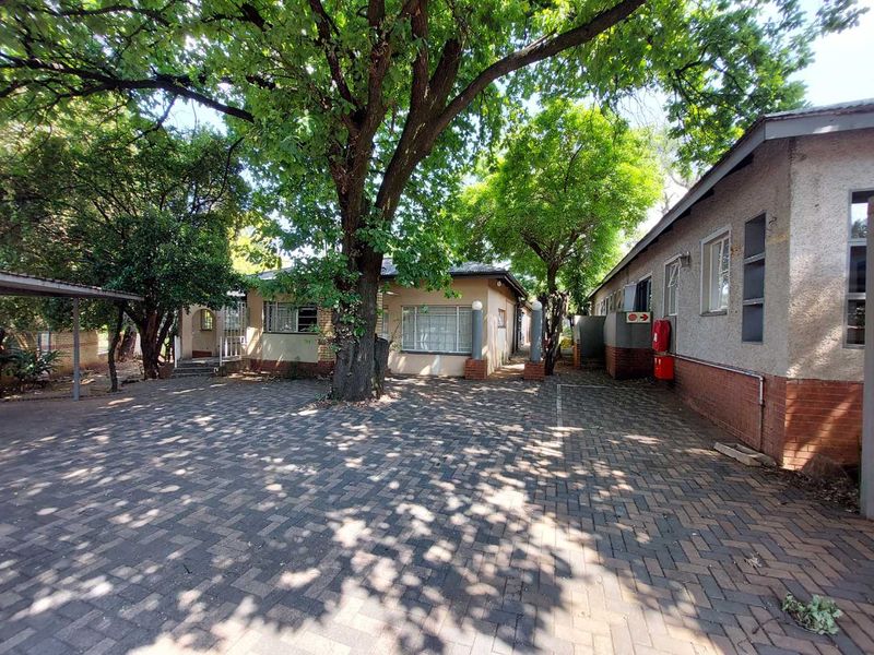 Room to rent in Menlo Park - Photo 3