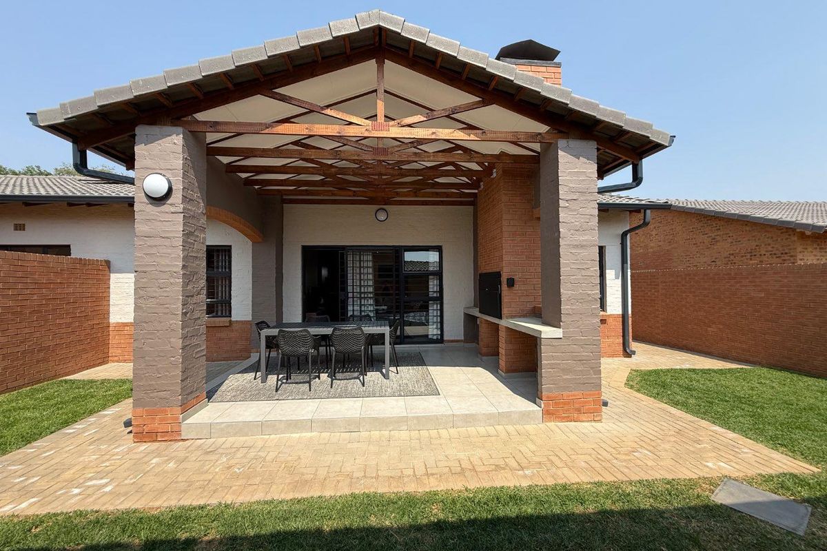 Exciting New Release | 3-Bedroom, 2-Bathroom Simplex in Rietvalleirand - Photo 3
