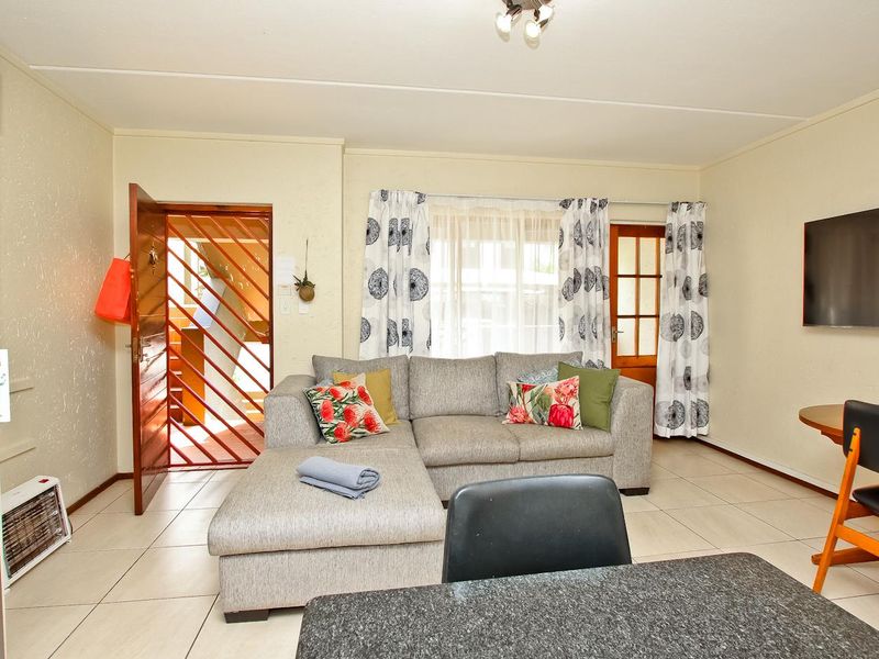 Neat One-Bedroom Garden Apartment – Ideal First Home or Investment! - Photo 10