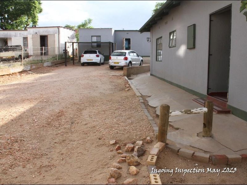 Urgent Sale - 3 Bedroom House in Windhoek North! - Photo 4