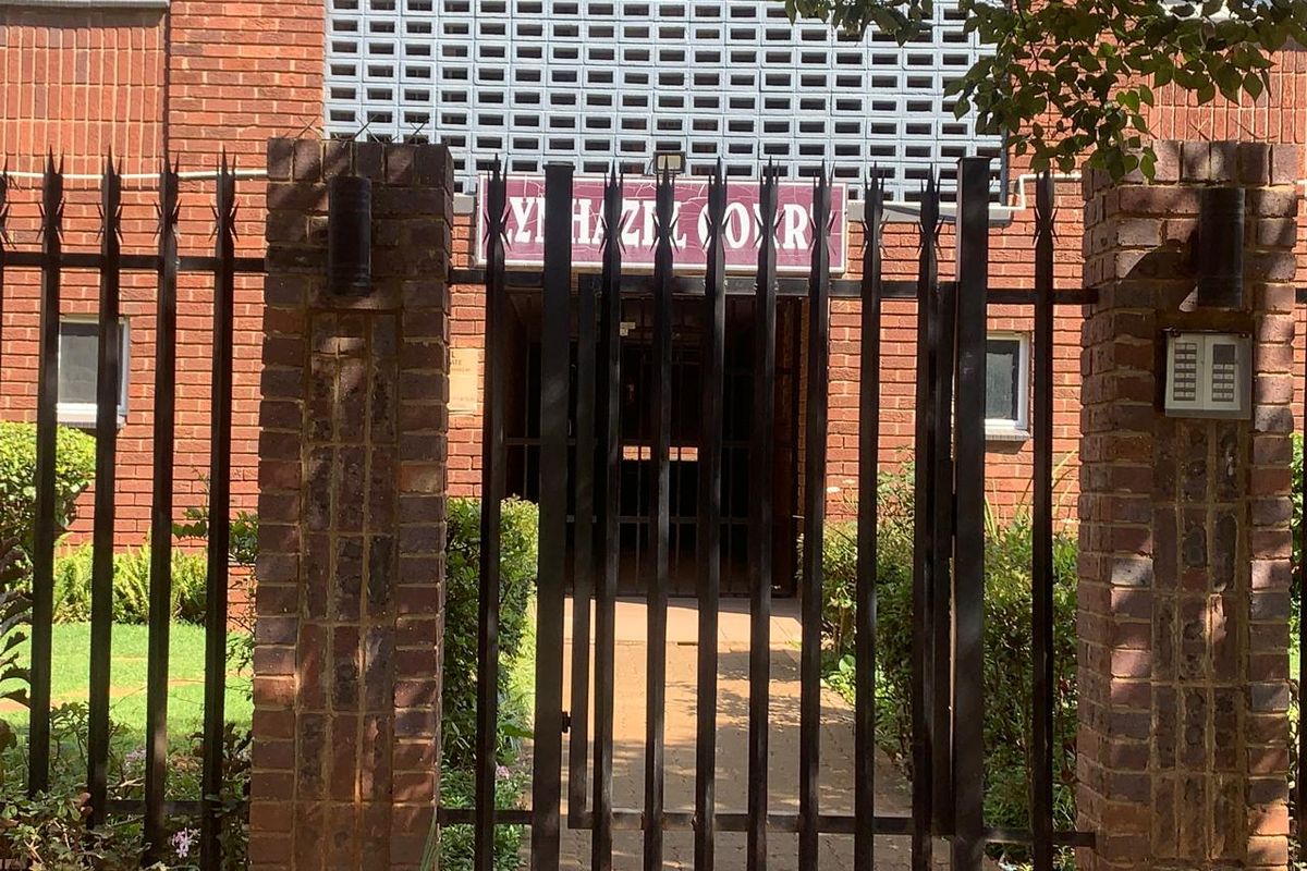 **1 bedroom flat in Edleen** - Photo 2