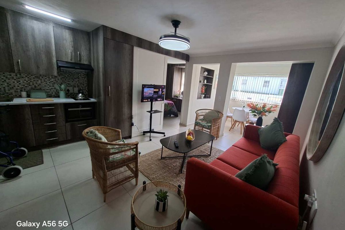 Be quick to view this stunning apartment - Photo 3