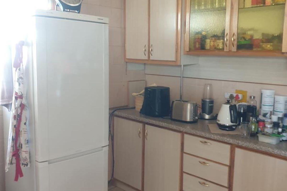 FAMILY HOME FOR SALE IN HOCHLANDPARK - Photo 5