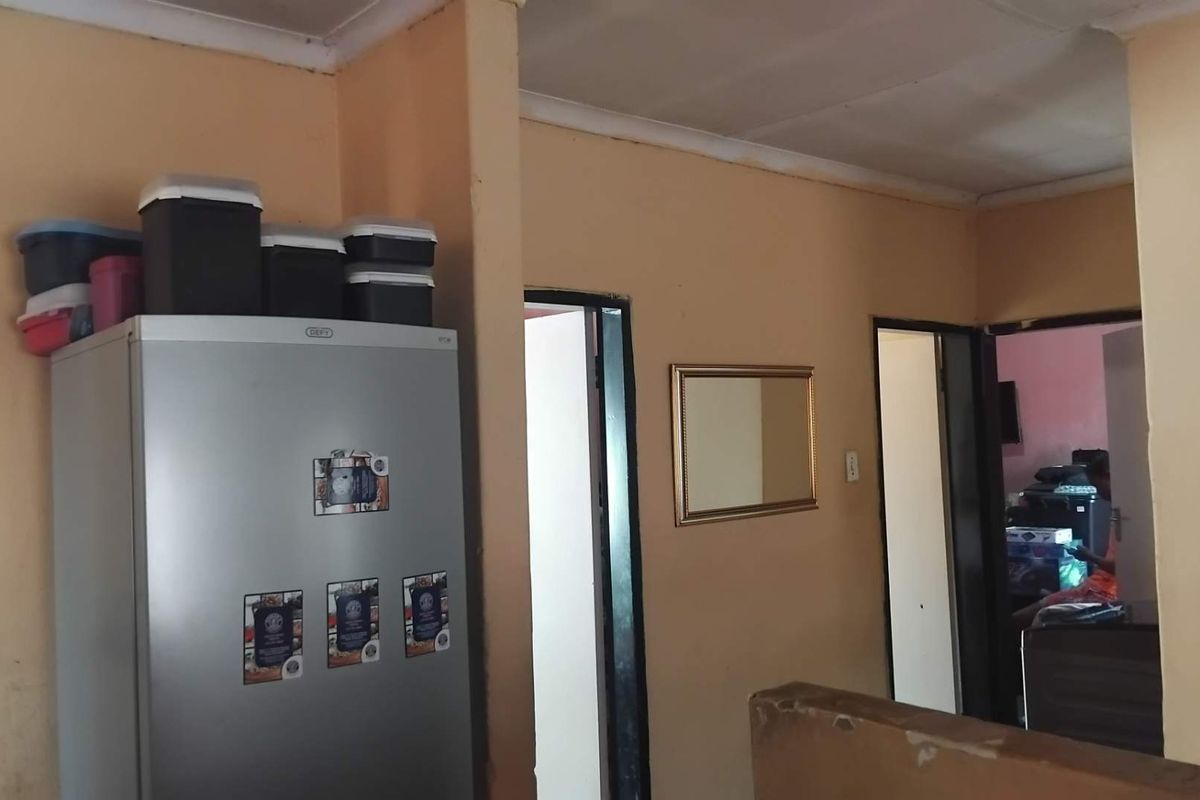 2 Bedroom for Sale in Mabopane Unit S - Photo 5