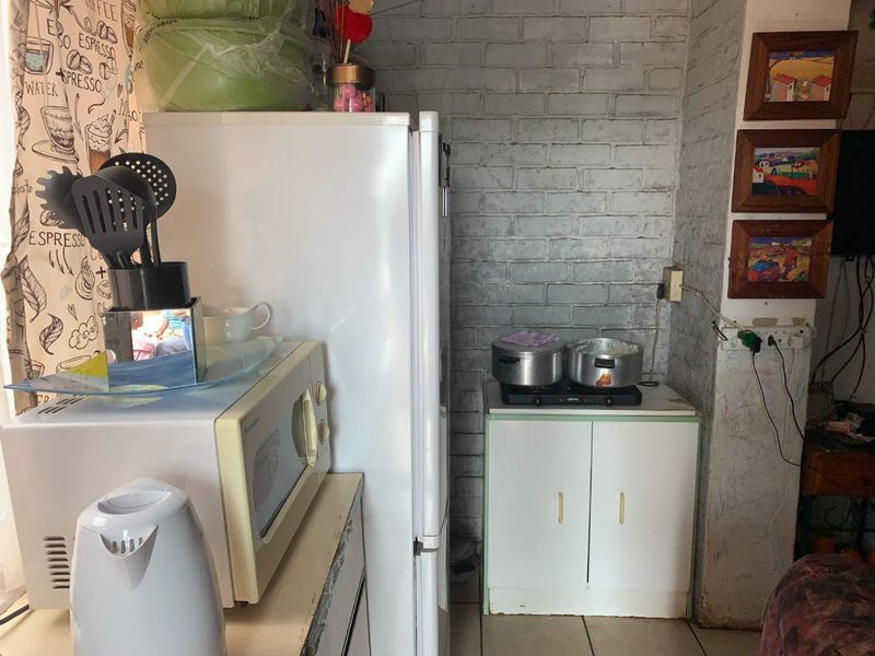 Rental investment property for sale in South Hills Johannesburg - Photo 4