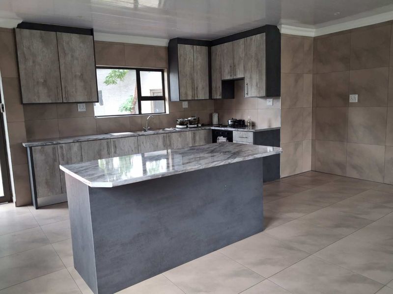 3 Bedroom House For Sale in Vanderbijlpark CW6 - Photo 6